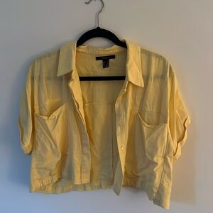 NWOT YELLOW BUTTON UP CROP TOP L